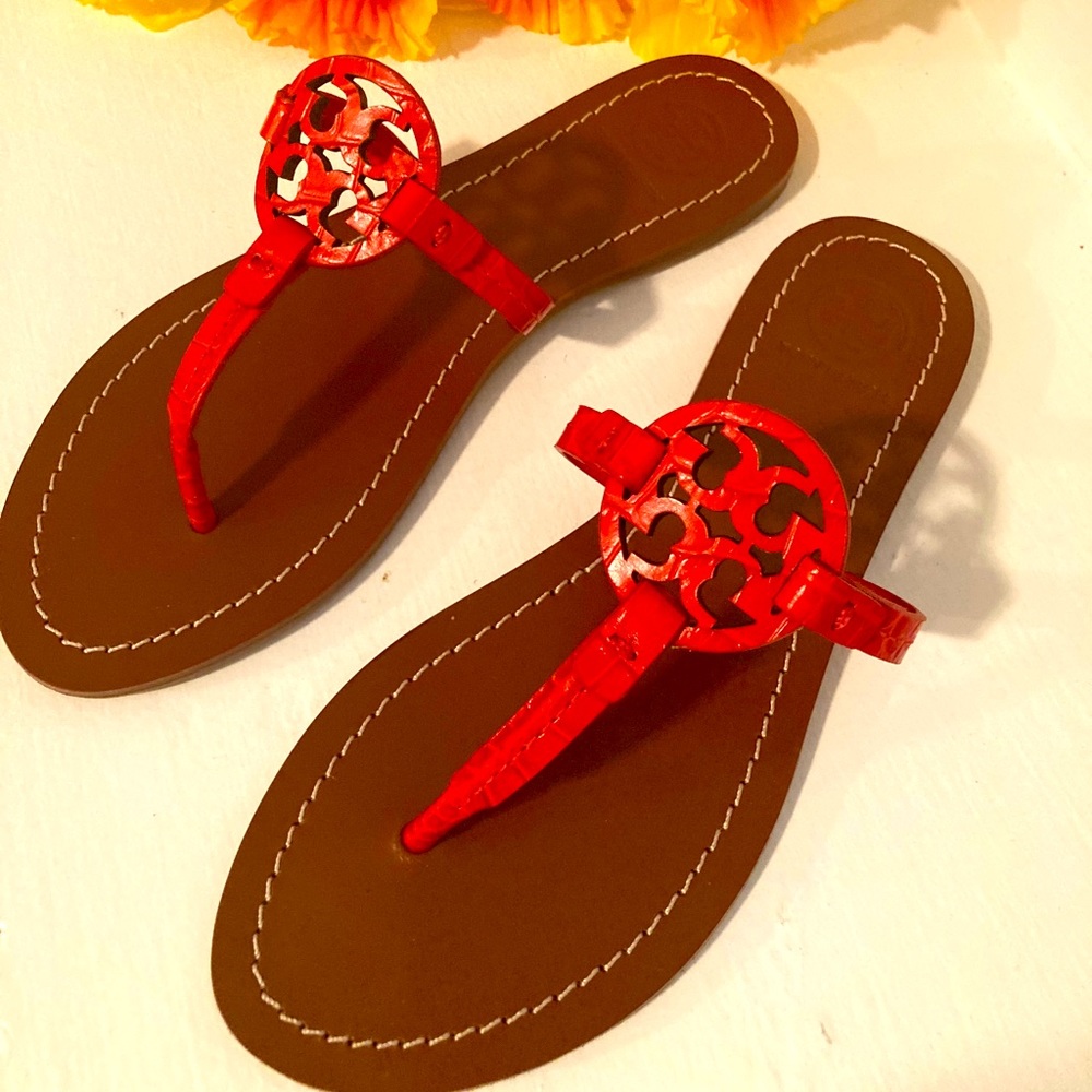 Tory Burch size 5.5M